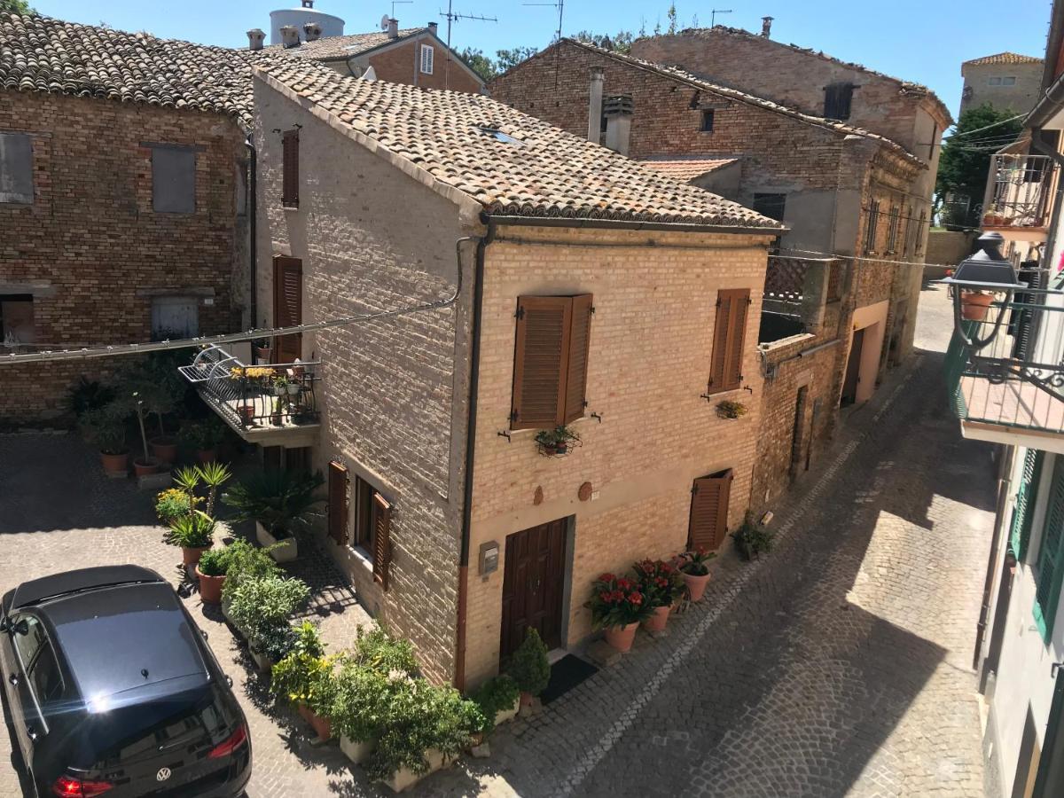 Bed and Breakfast La Trave Montecosaro  Zewnętrze zdjęcie